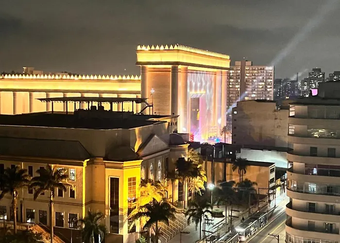 Ap Inteiro No Bras Com Vaga, 12º Andar, Templo Salomao, Proximo Ao Metro Bresser